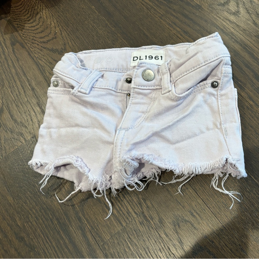 DL 1961 lavender cut offs size 2T